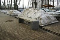 Бетонная скамейка ЕВРО1 с фактурой (Московский гравий), фото